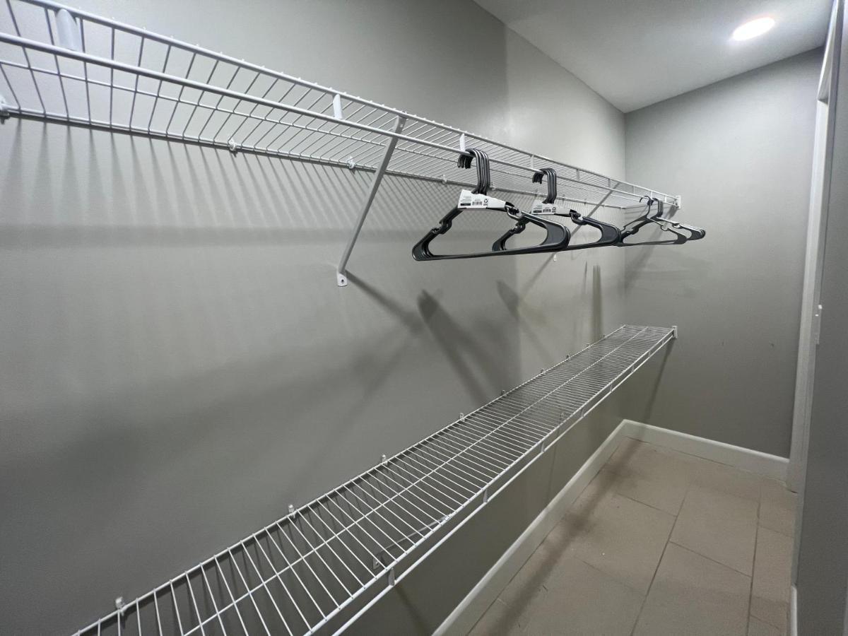 Upscale 2-Bedroom Condo Balcony And Pool View & Luxury Amenities In Miami-Doral, Mins To Miami Intl Экстерьер фото